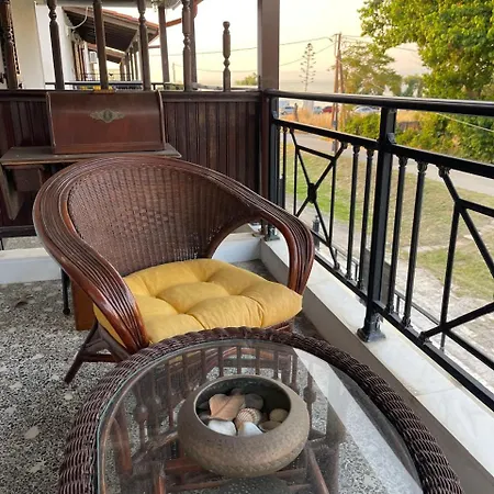 Aelia Seaside Maisonette 別荘